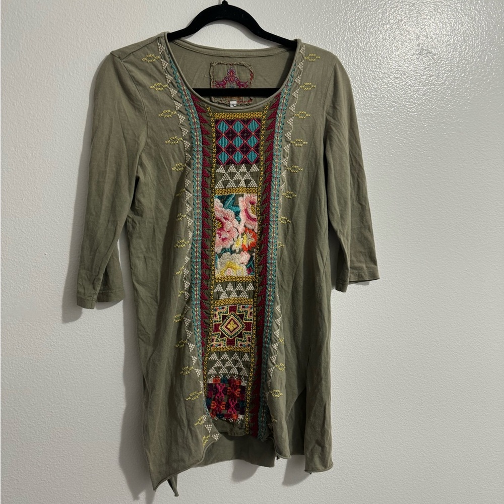 JOHNNY WAS  Olive Green Cotton Embroidered Raw Hem‎ Long Tunic Top small floral